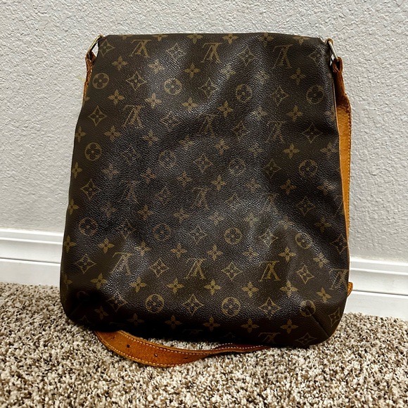 Louis Vuitton Tango Salsa GM AUTHENTIC - Picture 1 of 11